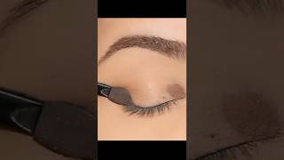 Who Knew THIS Is The Best Beginner Eyeshadow Technique?