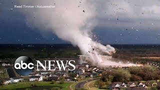 Dozens of tornadoes tear across Midwest