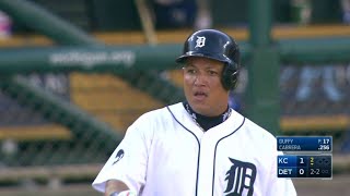 KC@DET: Miggy bloops a single for his 2,600th hit