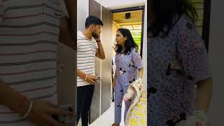 Modern wife vs 90’s wife 🤪 relatable #couplecomedy #shorts #marriedlife #madness #youtubeshorts