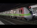 442次樹林發車開往台東的emu3000型十二輛編組emu3003皮蛋豆腐騰雲號紅色帶新城際自強號列車，和2033次七堵發車經由海線開往彰化的銀綠色微笑號emu900型十輛一編組emu925區間快車