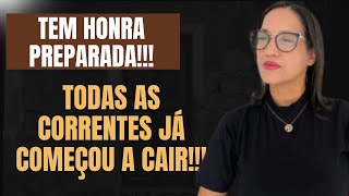 ORAÇÃO FORTÍSSIMA: Todas as correntes, trancas,  travas já começaram a cair da tua vida.