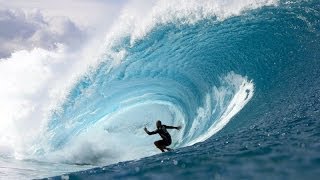 Kelly Slater hits his best pipe of the Volcom Pipe Pro