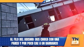 Al filo del abismo: Bus choca con una pared y por poco cae a un barranco