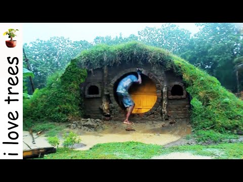 Hobit house I primitive I Recycle material Hobit house I primitive I Recycle material