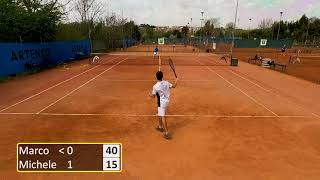 Match di tennis amatoriale