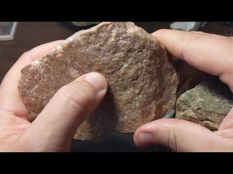 Is quartzite foliated or Nonfoliated?