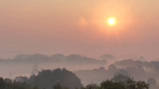 Sonnenaufgang am Lönsberg Grafschaft im Nebel