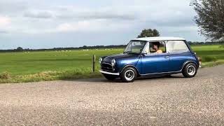 Innocenti Mini Cooper 1300 export drive by