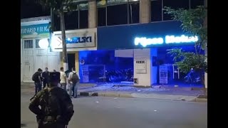 Zozobra en Neiva por atentado con explosivos contra un concesionario de motocicletas