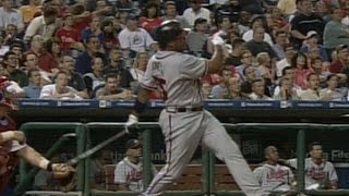 Andruw Jones hits his 50th homer of 2005