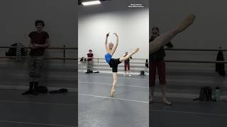 ALMOST messed up at the end 🤏😅 #ballerina #pointe #dancer #pirouette #shorts