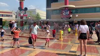 ºoº So HOT outside - Walt Disney Studios is a swimming pool