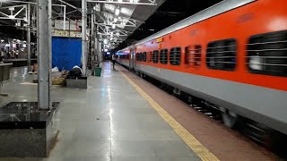 First Lhb Run For Howrah Mail Reached Mumbai 1 Hour 10 Mins || Indian Railways