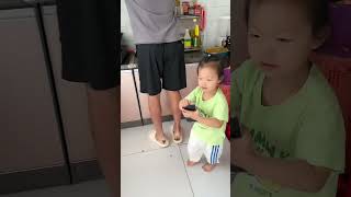 My Father Is Greedy, My Daughter Takes Revenge On Him #funny #lovelyfather #cutechildren #baby