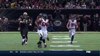 Osi Umenyiora picks up a fumble and goes 84 yards to the house! (Week 16, 2014)