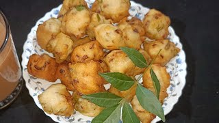 സ്വദേശീ വട / പഴം നുള്ളി പൊരിച്ചത്(Swedeshi Vada/small banana recipe)