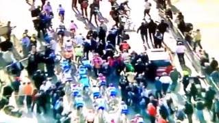 2009 Milan San Remo incredible win from Mark Cavendish! (HD) The best sprint ever??