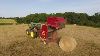 Pressage de Foin 2022 | JD 6105R / NH 658