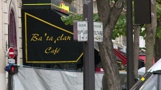 A Paris, devant le Bataclan, l'horreur et les yeux rougis