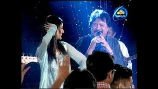 Kameez Teri Kali live song by Attaullah Khan Esakhelvi in Eid Show