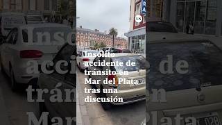 Discutió con un delivery, dejó el auto en marcha y ocasionó un accidente en Mar del Plata