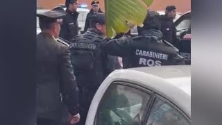 Il momento dell’arresto di Giovanni Luppino, uno dei fiancheggiatori di Matteo Messina Denaro