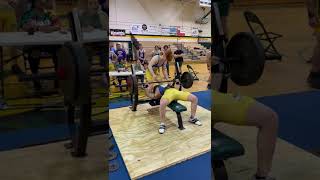 295lb pause benchpress in highschool weightlifting meet