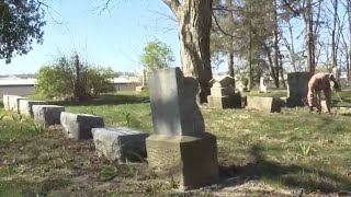 Volunteers help keep Lansing’s cemeteries clean