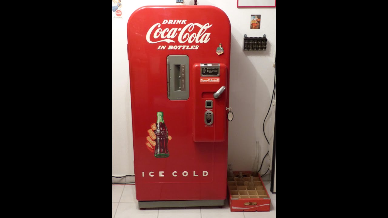 Vintage Coca-Cola Machine Vendo 39 - YouTube