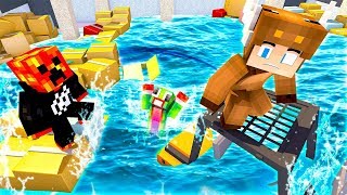 MINECRAFT ESCAPE - YOUTUBERS vs GIANT TSUNAMI! (With UNSPEAKABLEGAMING & PRESTONPLAYZ)