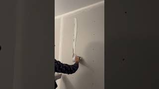 Drywall repair🇨🇦#construction #carpenter #renovation #woodworking #mud #tapping #drywall