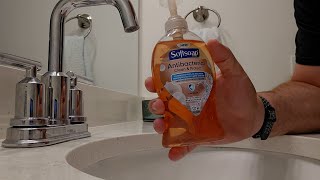 Review for Softsoap Antibacterial Liquid Hand Soap