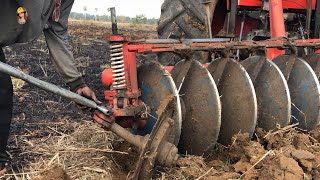 Tractor Cambodia farmer ,Kubota M6040SU Tractor plowing