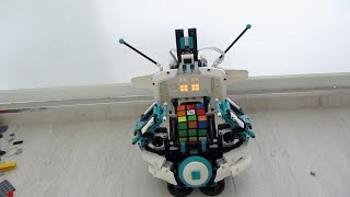 LEGO MindCuber Can Solve A Rubiks Cube In 2 Minutes