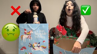 DON'T CHOOSE THE WRONG CHRISTMAS PRESENT/ VLOGMAS DAY 22🎅🏽