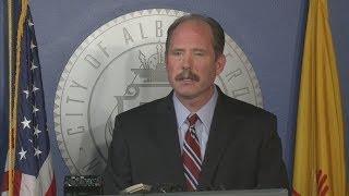 Mayor Berry urges DOJ to finish APD investigation