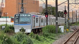 相鉄8000系　早朝の相鉄厚木線をジョイント音たてて通過するシーン