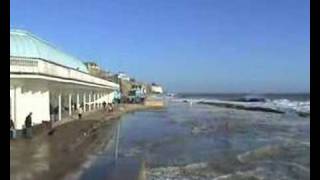 The tidal surge 9th November 2007 at Ramsgate.