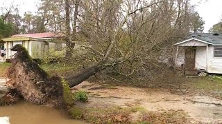 South cleans up after deadly storm system