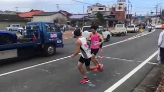 【長崎新聞】県下一周駅伝　２日目・７区から８区へ＜相互交通タクシー手前＞