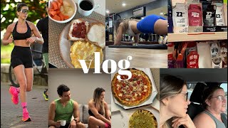 VLOG | reset na rotina, musculação, corri 18km, gel de carboidrato pra corrida, noite de pizzas