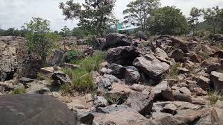 Hogenakkal falls rocks view