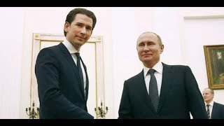 St. Petersburg: Kurz besucht Putin