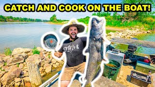 Bankline RIVER Catfishing CATCH CLEAN COOK on the BOAT!!!