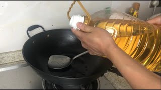 【说生活】食用油倒起来太费劲，今天分享一个倒油好物，再也不担心倒不好油