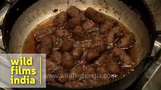 Kofta Sudarshan being prepared Rajasthani style, in Surajgarh