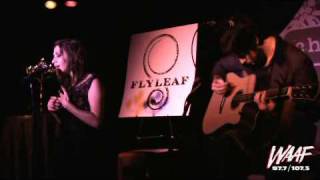 Flyleaf performs "Arise"