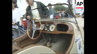 PERU: LIMA: ANTIQUE CARS GATHER IN LIMA