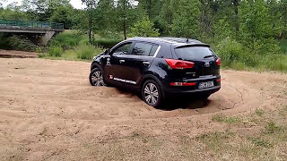 Kia Sportage 2.0 4x4 AWD AT sand off-road